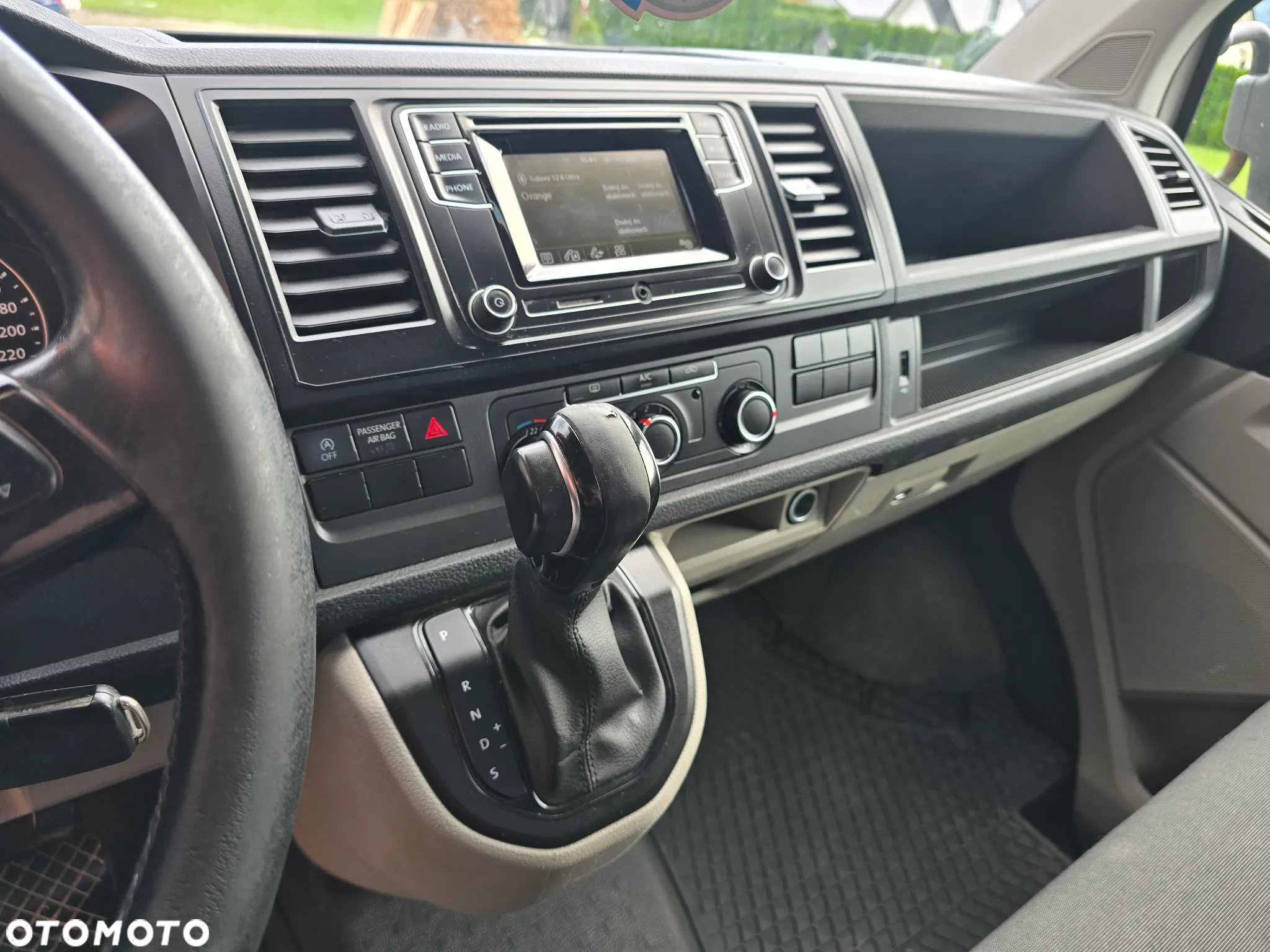 Volkswagen Transporter - 8