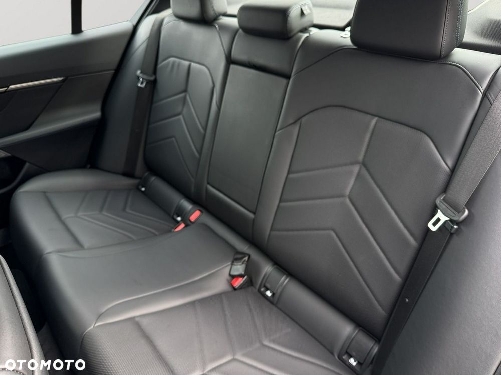 BMW Seria 5 520d mHEV M Sport - 26