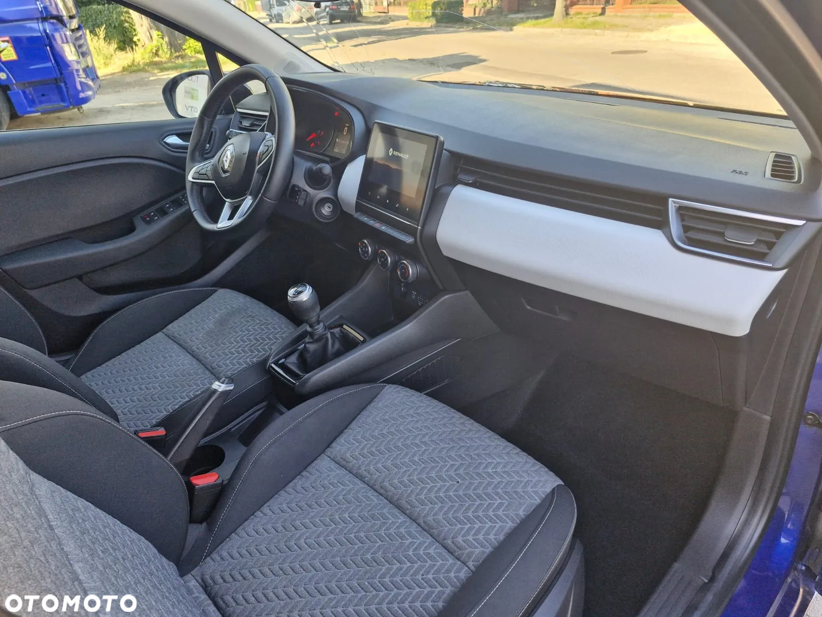 Renault Clio BLUE dCi 100 EVOLUTION - 10