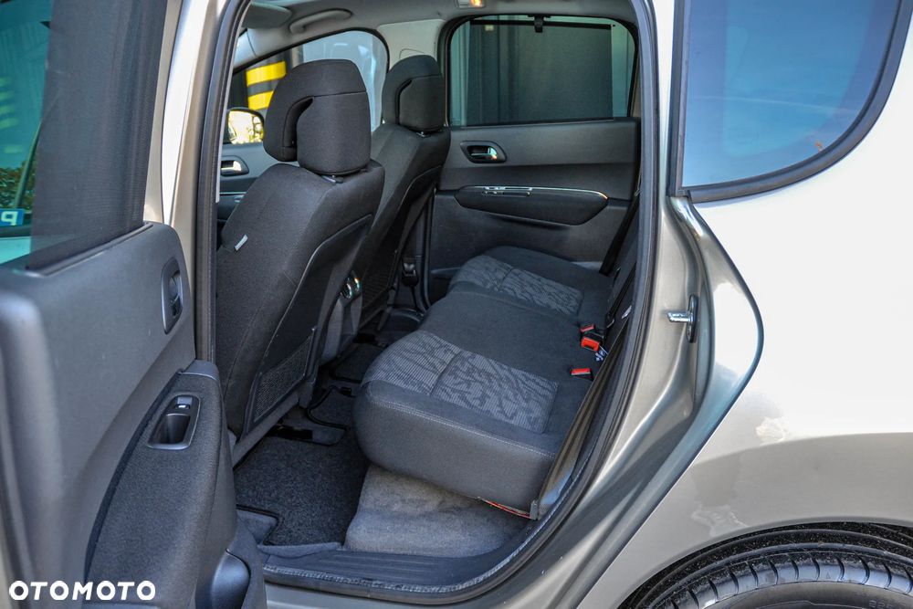 Peugeot 3008 1.6 Premium - 8