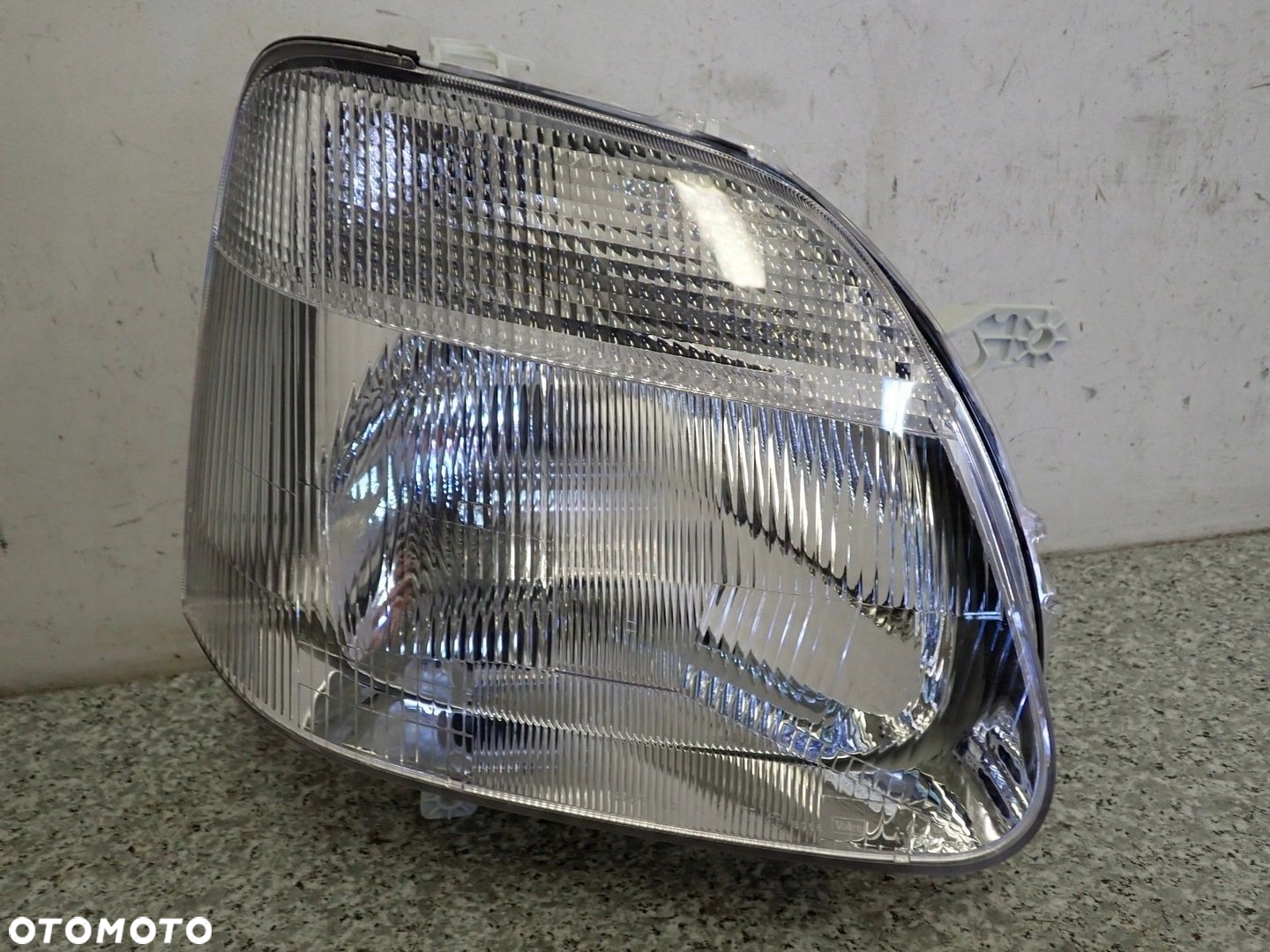 SUZUKI WAGON R 00- REFLEKTOR PRZEDNI PRAWY LAMPA PRZEDNIA PRAWA - 2