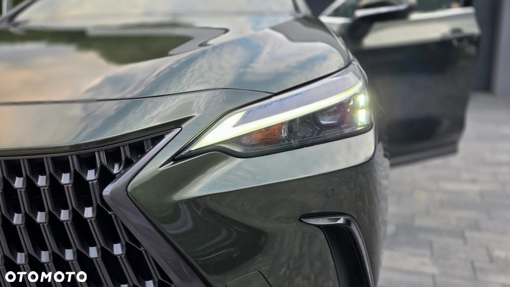 Lexus NX 350h Prestige 2WD - 24