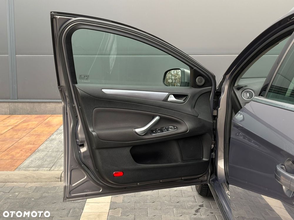 Ford Mondeo 2.0 TDCi Ghia - 22