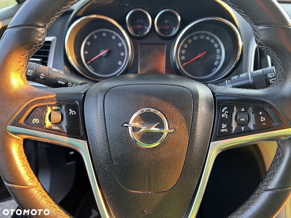 Opel Astra 1.6 Design Edition - 18