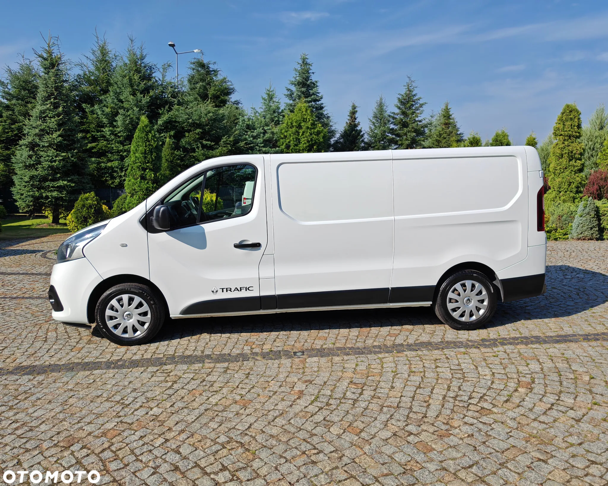Renault TRAFIC - 9