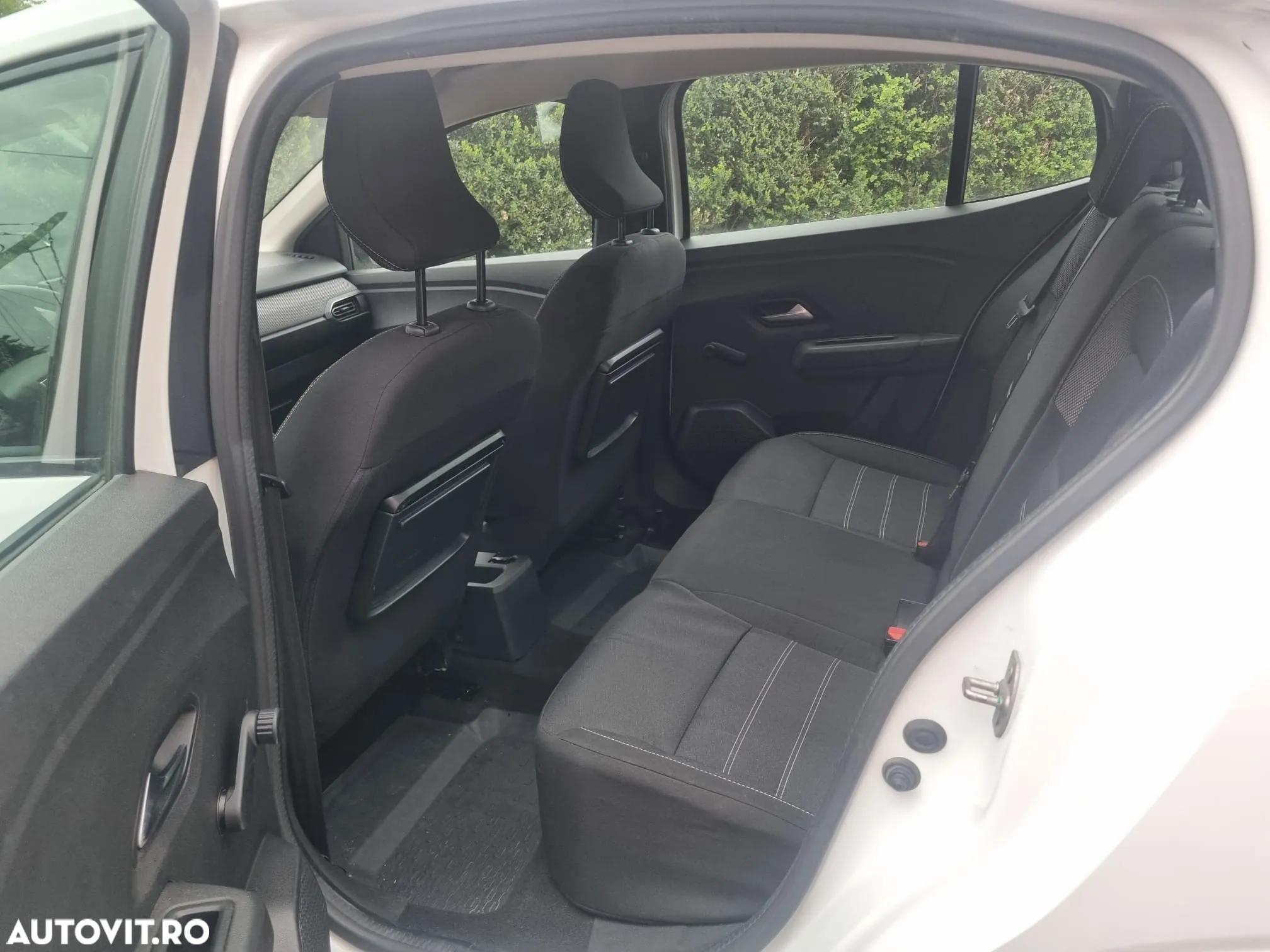 Dacia Logan TCe 90 MT6 Comfort - 10