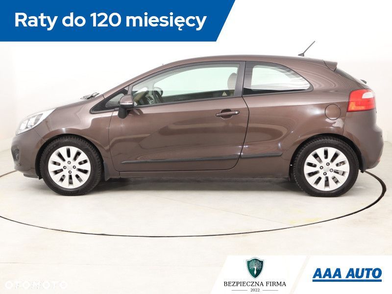 Kia Rio - 4