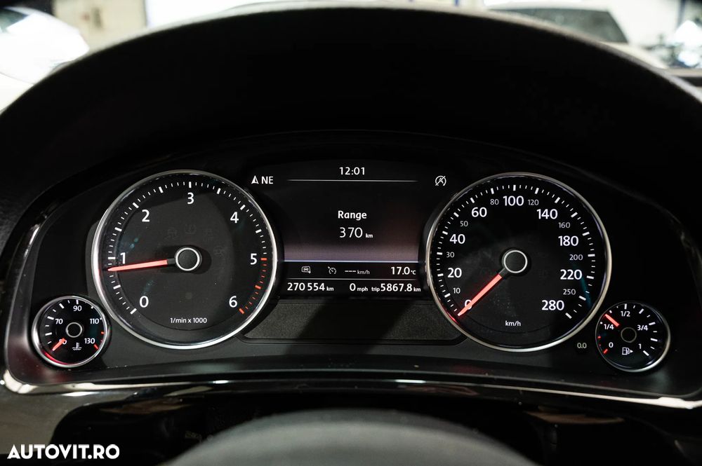 Volkswagen Touareg 3.0 V6 TDI SCR Blue Motion DPF Automatik Executive Edition - 26