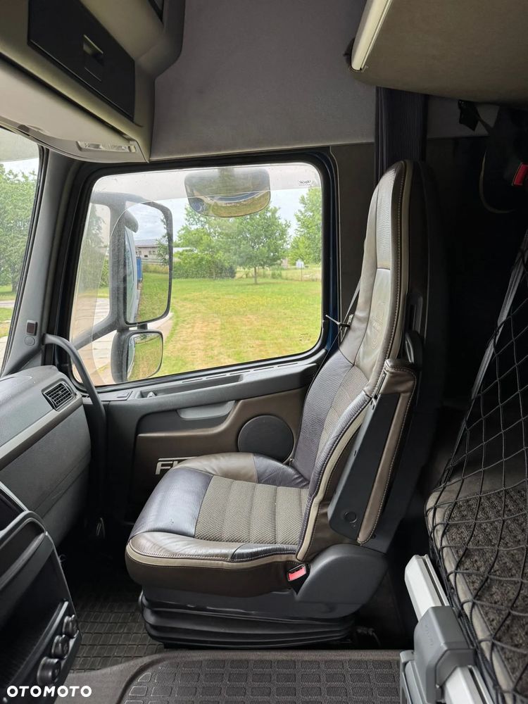 Volvo FH 600 - 6X4 - 8