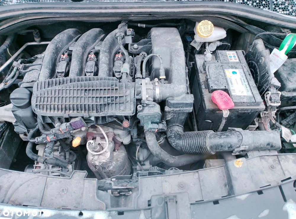 Citroën C4 Cactus 1.2 PureTech Live EU6 - 6