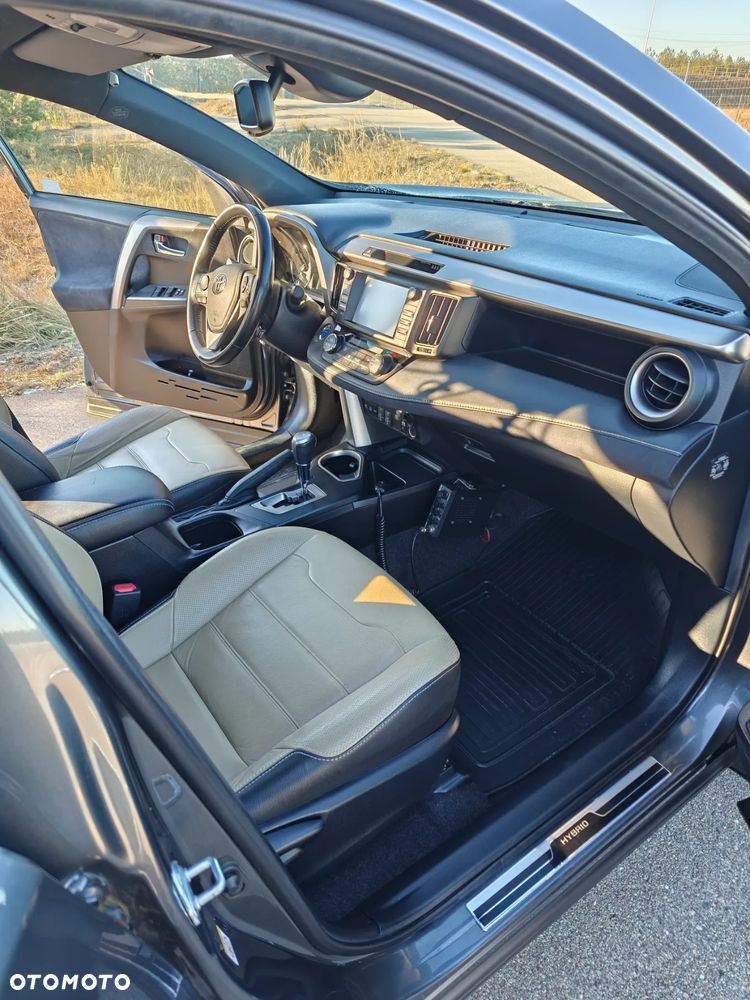 Toyota RAV4 Hybrid Style 4x4 - 11