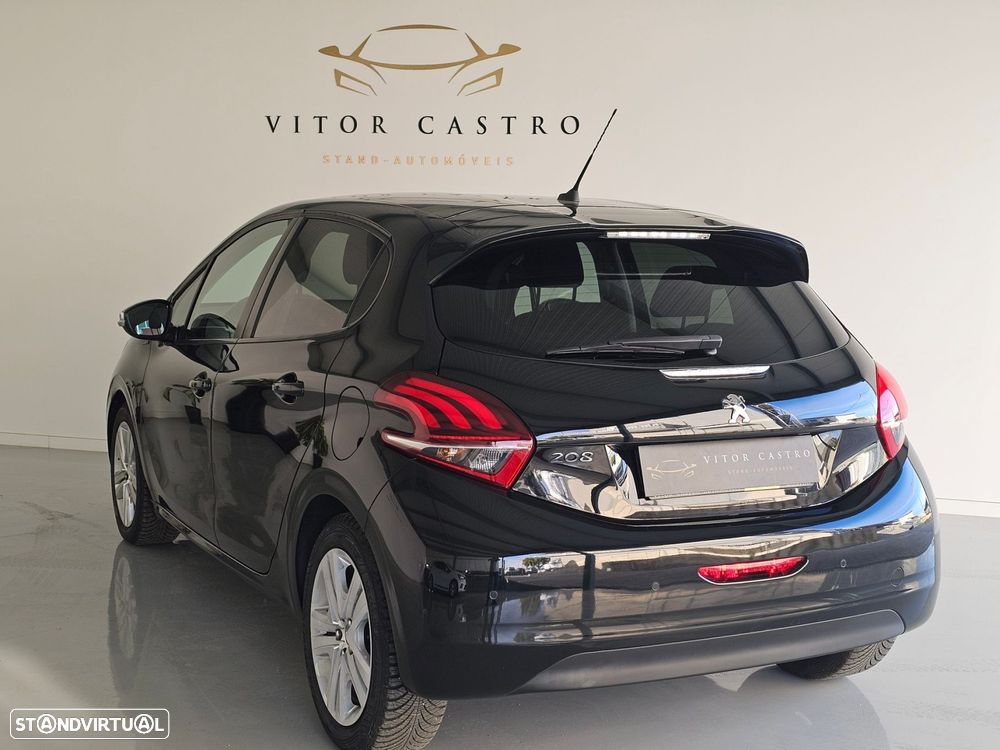 Peugeot 208 - 7
