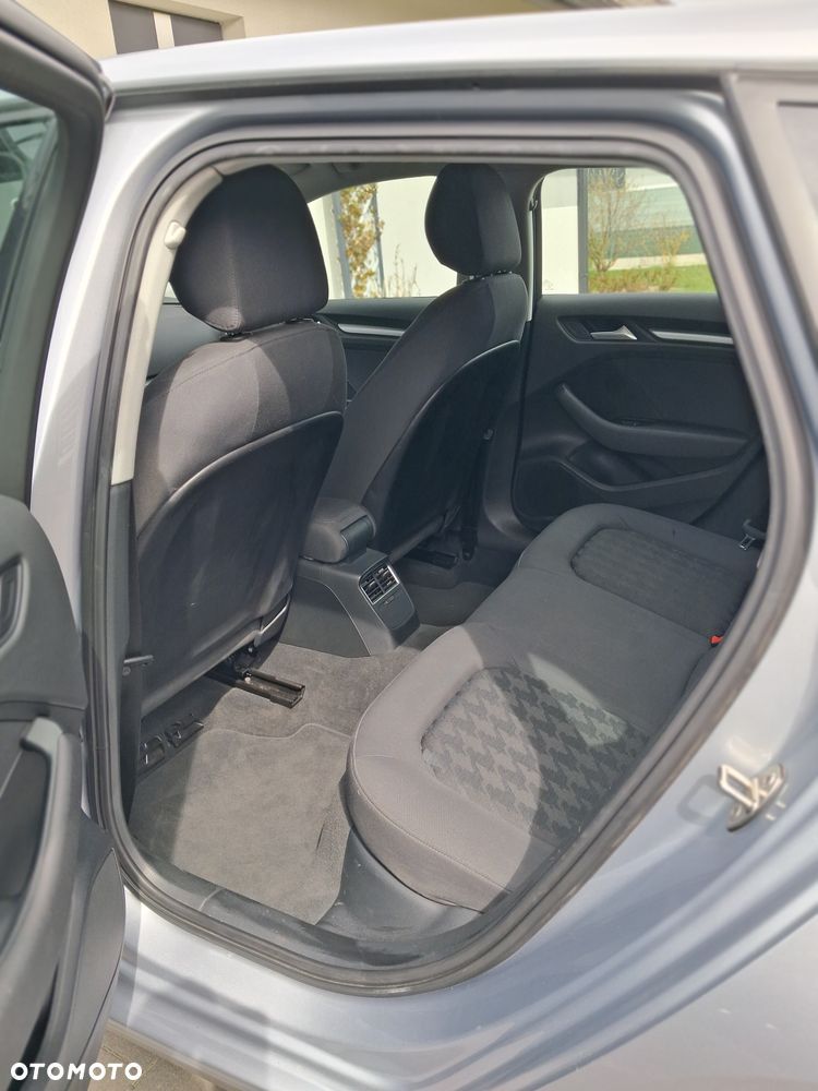 Audi A3 Sportback 2.0 TDI - 7