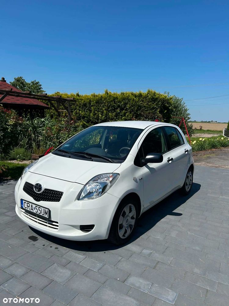 Toyota Yaris - 2