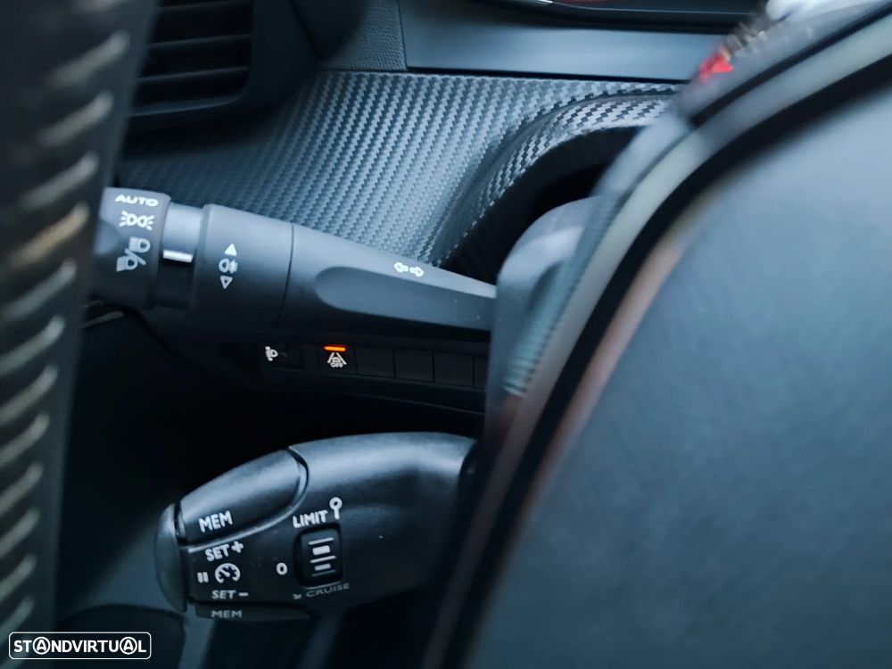 Peugeot 208 1.2 PureTech Active Pack - 22