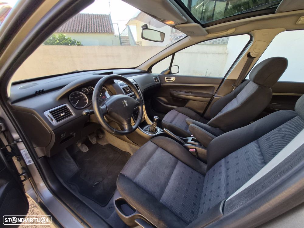 Peugeot 307 SW 1.6 - 15