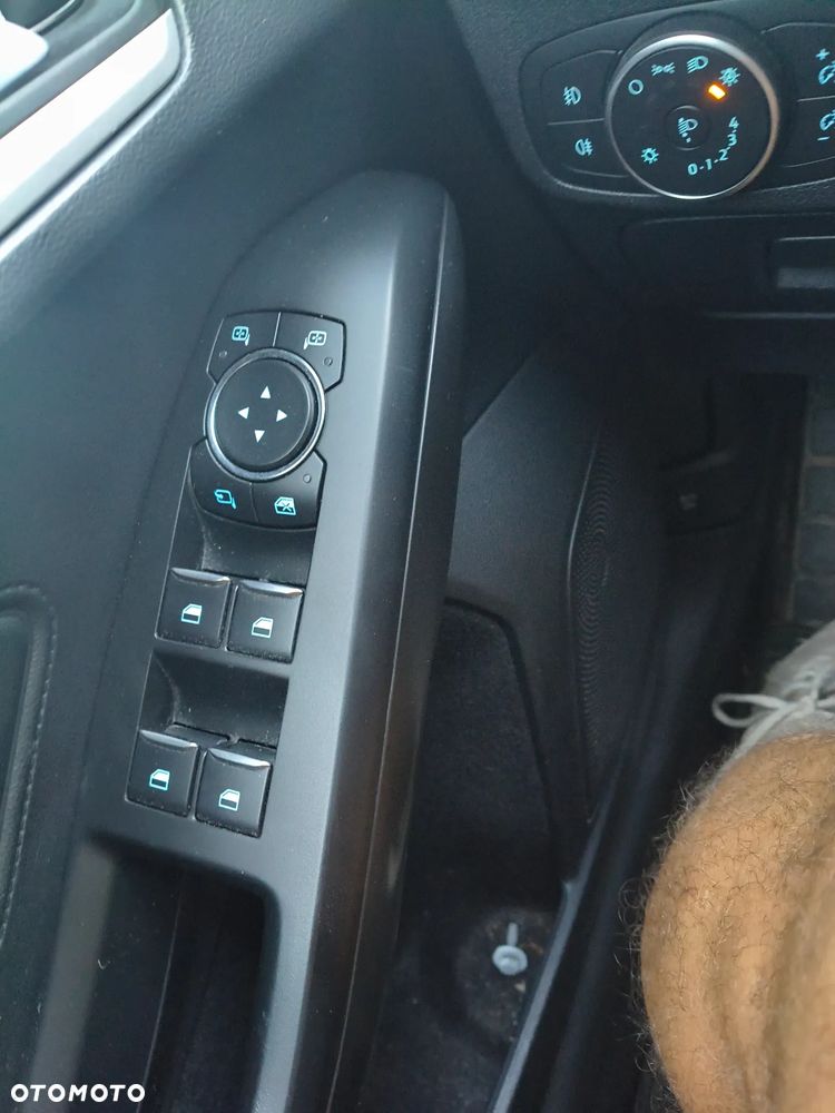 Ford Focus - 22
