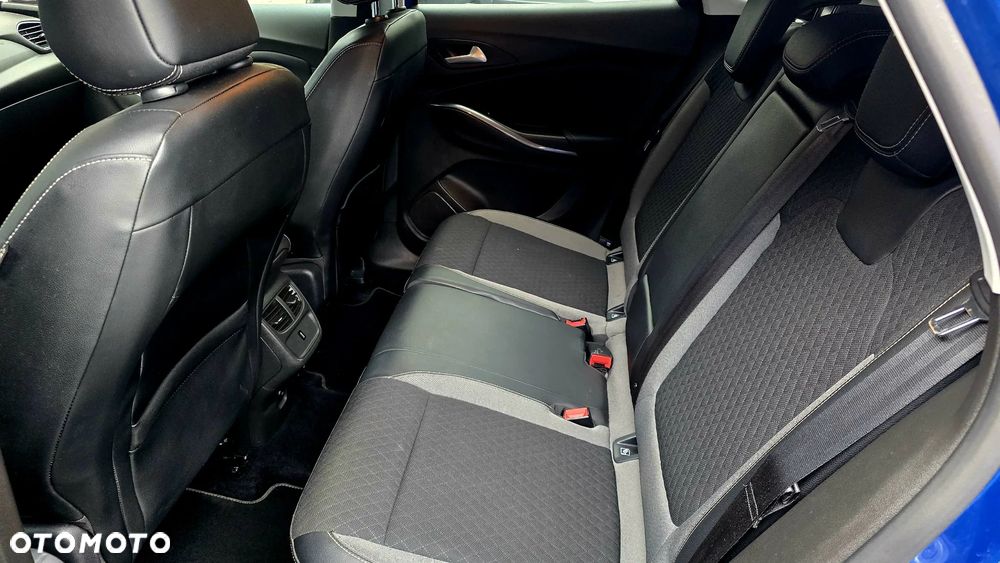 Opel Grandland X 1.6 Start/Stop Automatik Business INNOVATION - 28