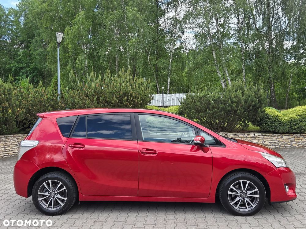 Toyota Verso 1.8 Premium MS - 12