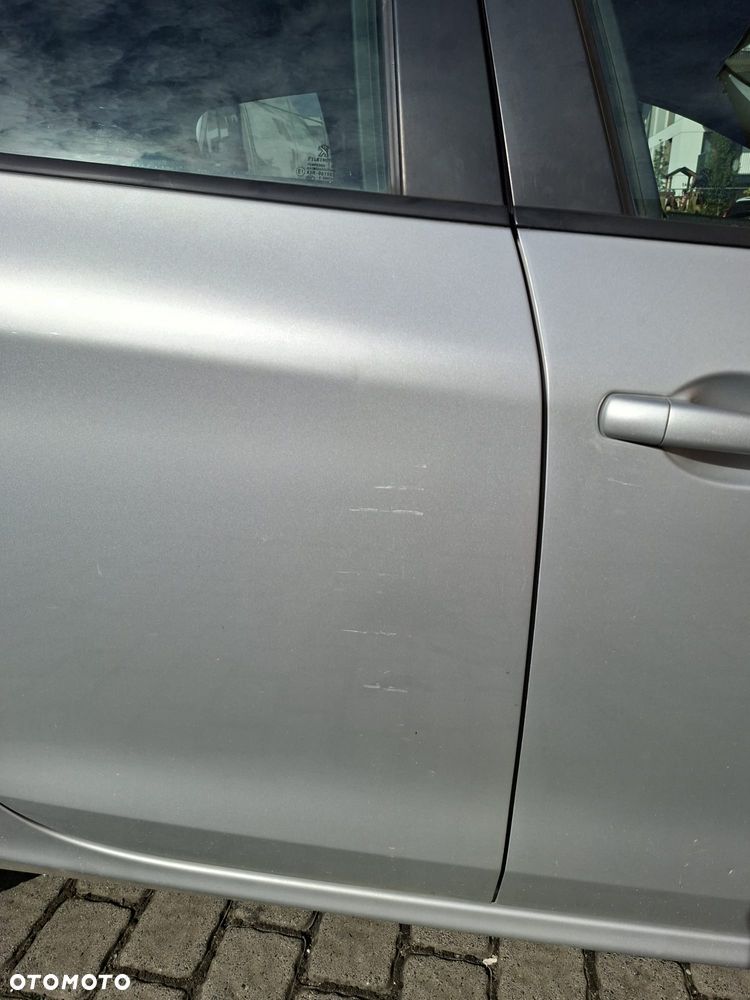 Peugeot 208 - 16