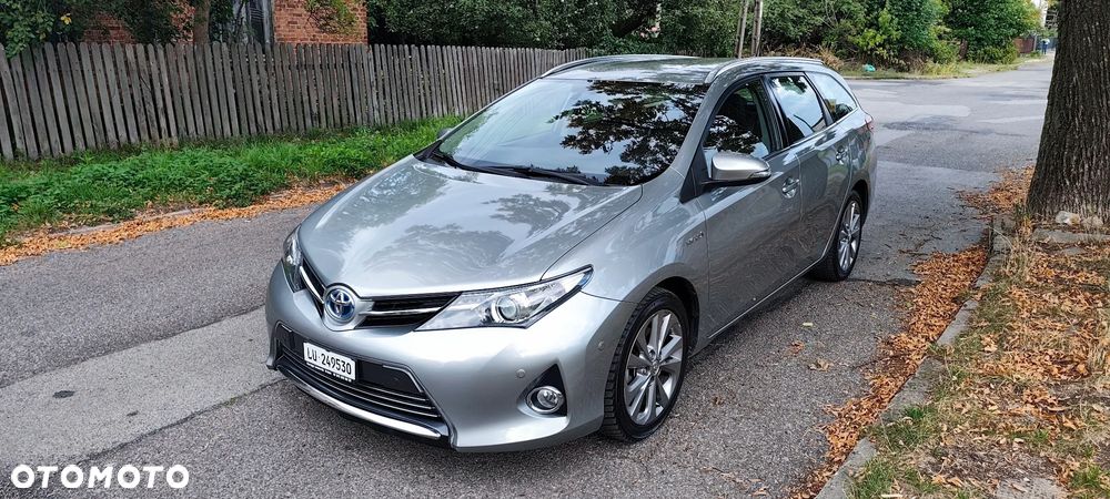 Toyota Auris 1.8 HSD Prestige NAVI - 31