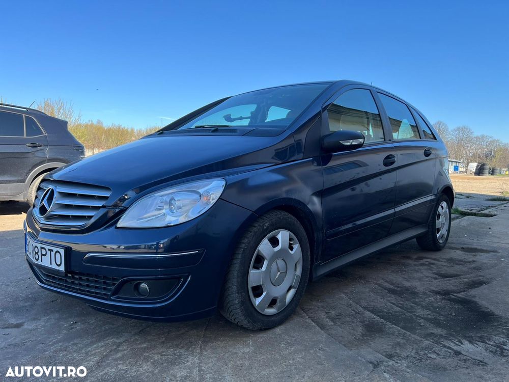 Mercedes-Benz B 180 - 16