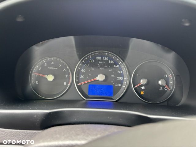 Hyundai Santa Fe - 2
