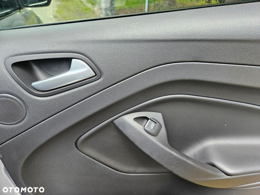 Ford Kuga 2.0 TDCi 4x4 Titanium - 33