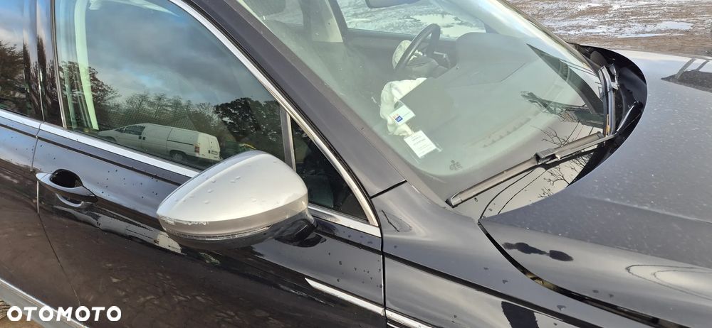 Volkswagen Tiguan - 12