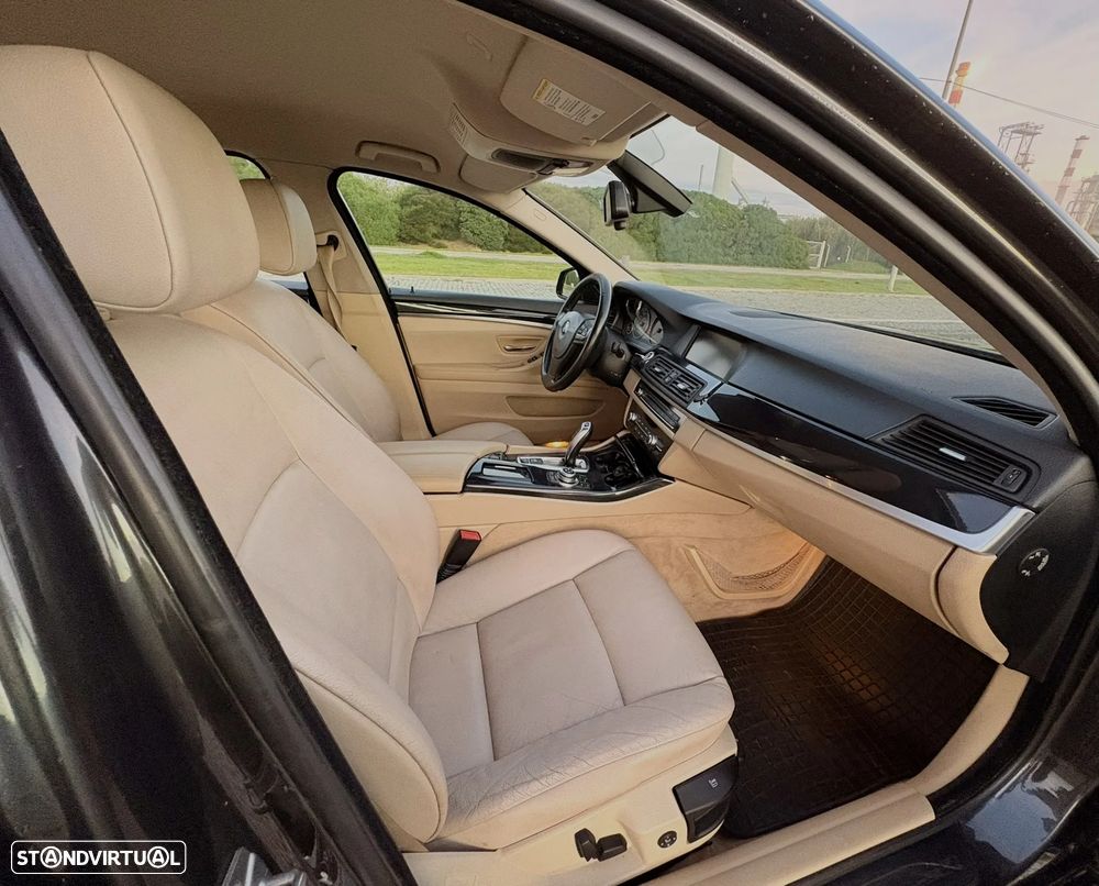 BMW 530 d Auto - 14