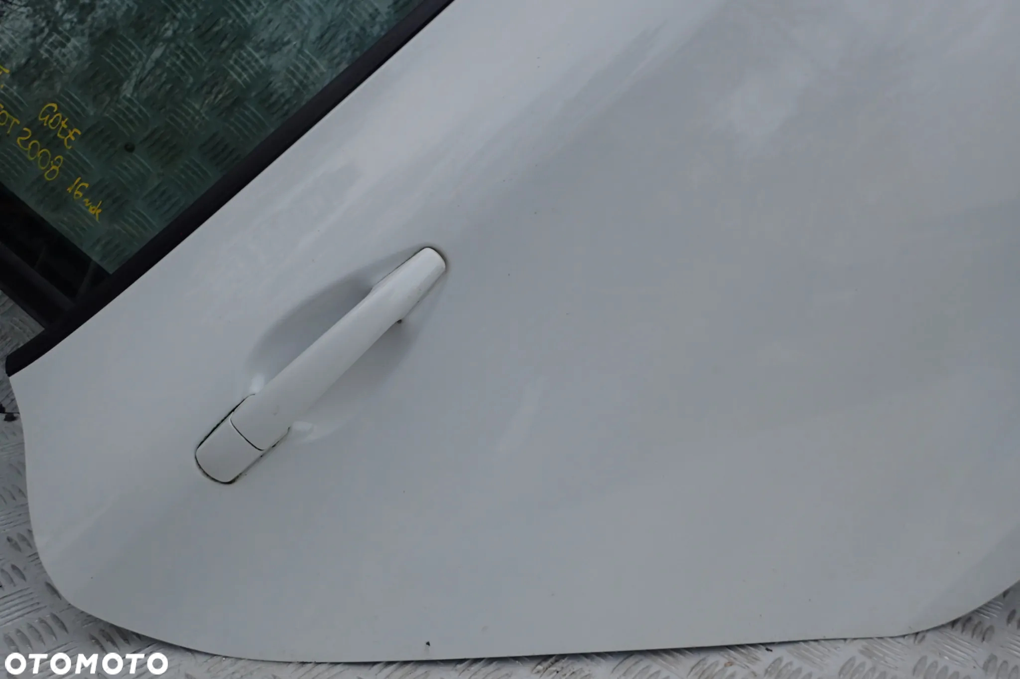 DRZWI PRAWY / LEWY TYŁ  PEUGEOT 2008 2016 ROK KOD LAKIERU EWP GOŁE - 4
