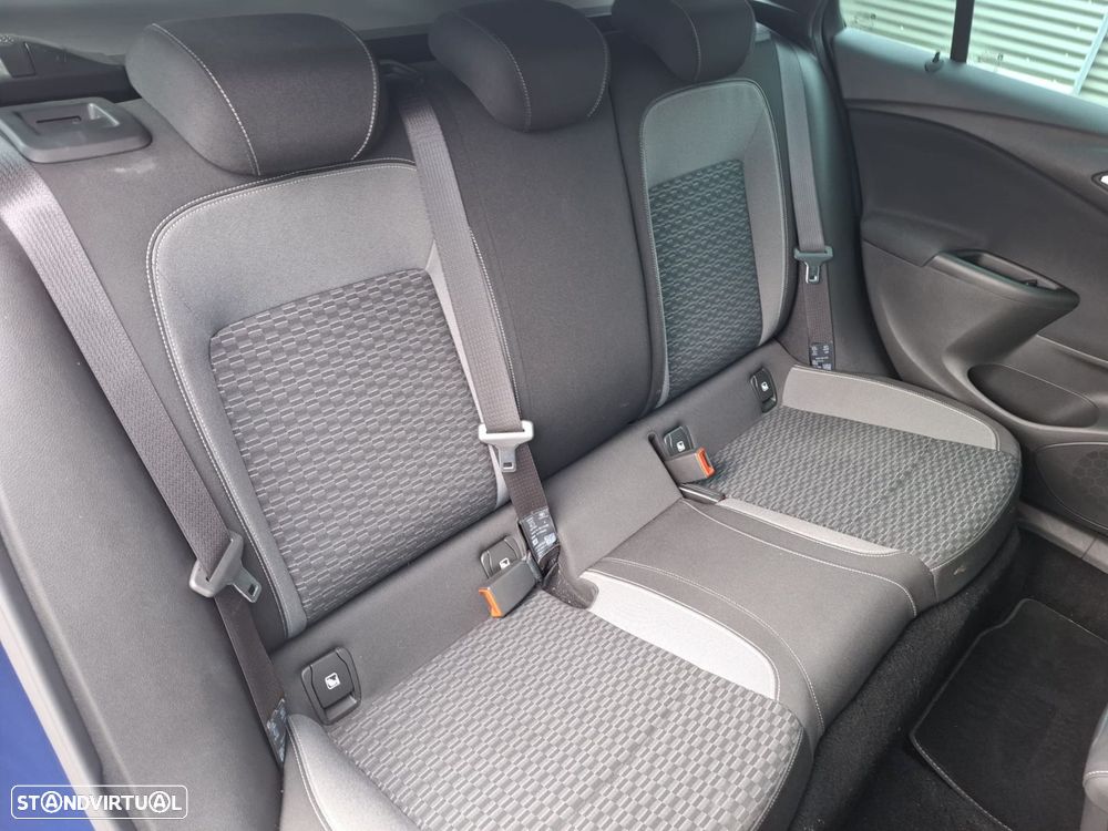 Opel Astra Sports Tourer 1.2 T Design & Tech S/S - 22