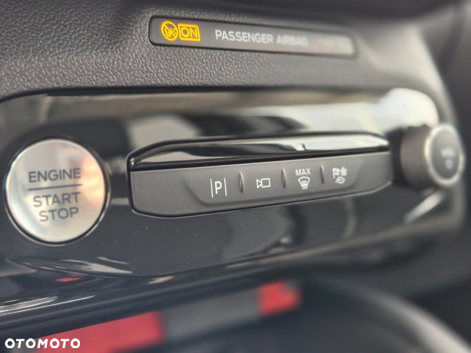 Ford Kuga - 28