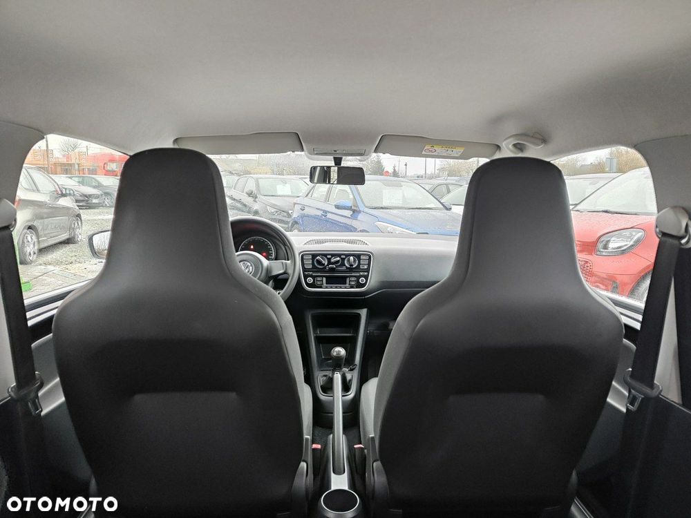 Volkswagen up! Standard - 16