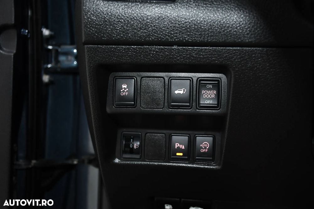Nissan X-Trail 1.6 dCi N-Connecta - 17