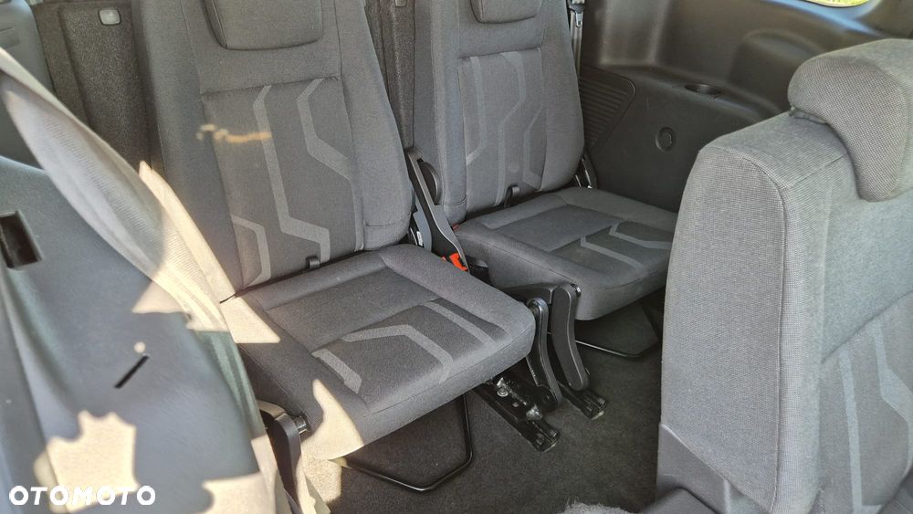 Ford Tourneo Connect 1.5 TDCi Trend - 32