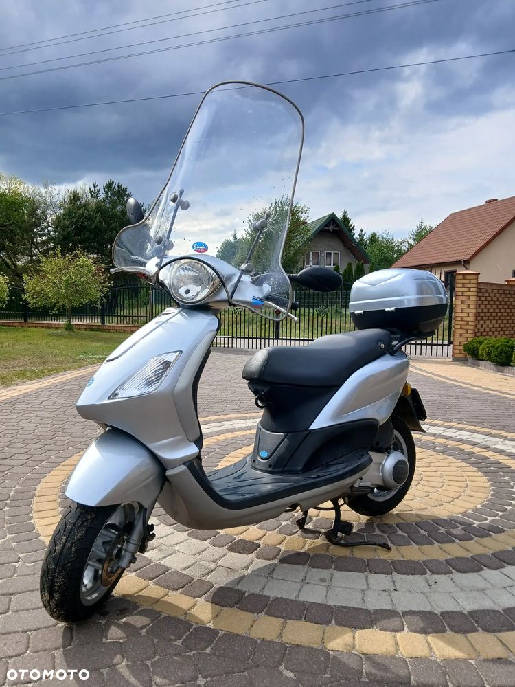 Piaggio FLY - 1