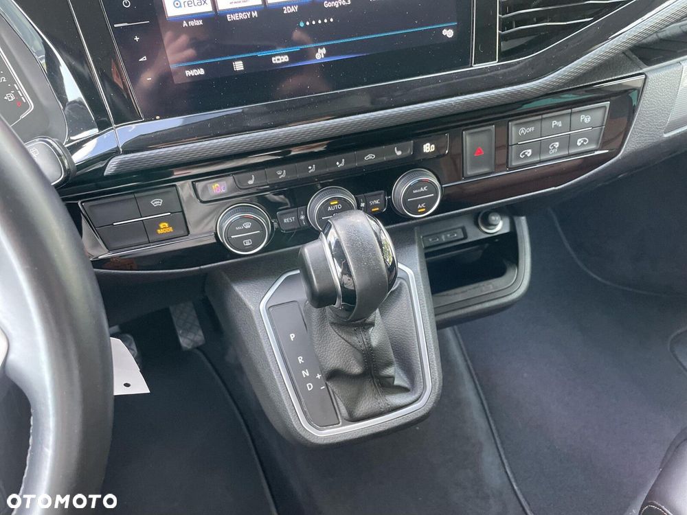 Volkswagen Multivan - 16