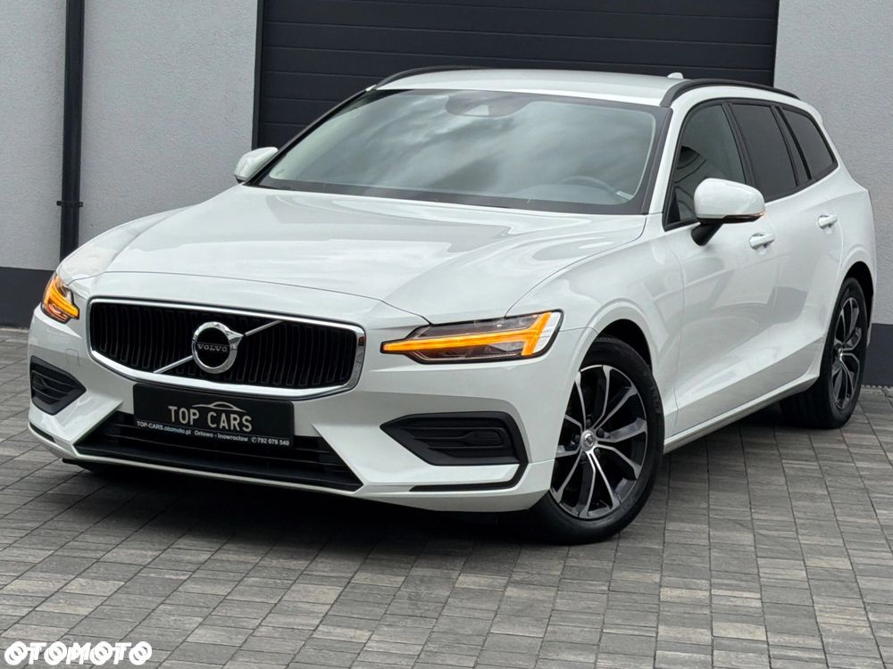 Volvo V60 B3 B DKG Momentum - 33