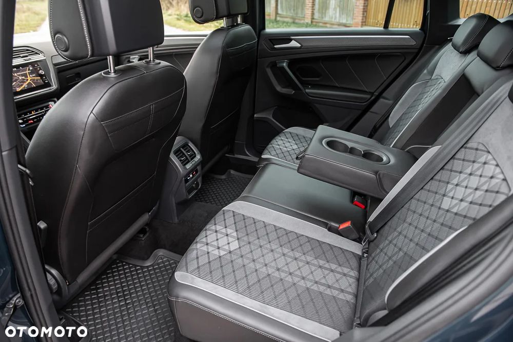 Volkswagen Tiguan 2.0 TSI 4Mot R-Line DSG - 27