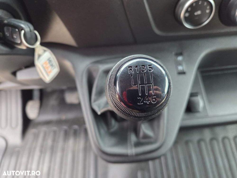 Renault New Master L2H2 - 19