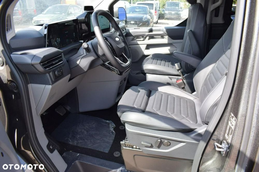 Ford Tourneo Custom 2026