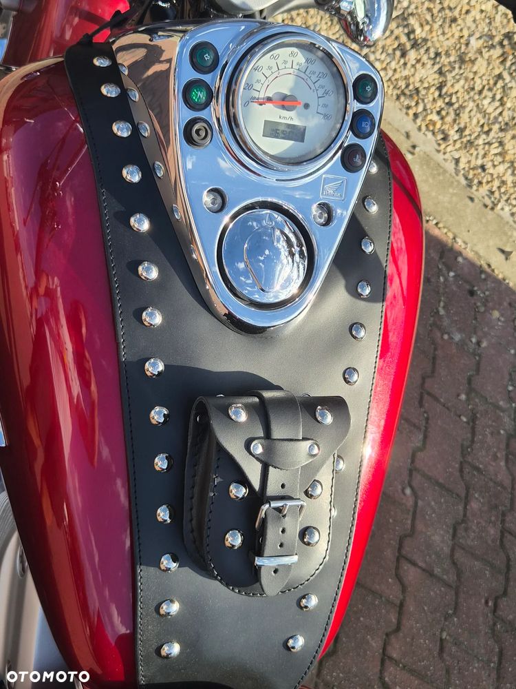 Honda Shadow - 4
