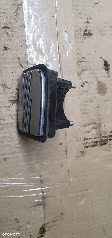 Klamka klapy bagażnika emblemat Seat Ibiza 6J 6J4827565B 6J4827565C - 2