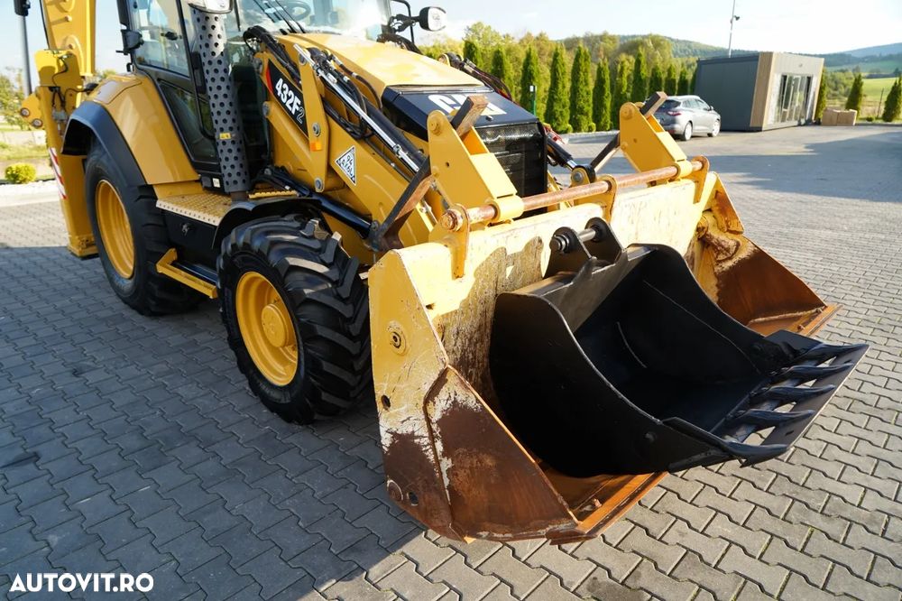 Cat 432 F2 / BULDOEXCAVATOR / AN 2019 / SET GALETE - 13