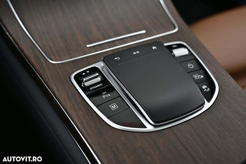 Mercedes-Benz GLC Coupe 350 e 4Matic 7G-TRONIC AMG Line - 26