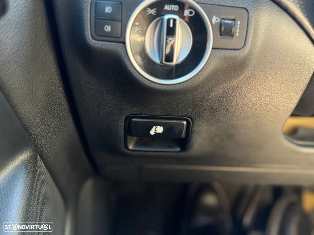 Mercedes-Benz A 180 d BlueEFFICIENCY Edition - 27