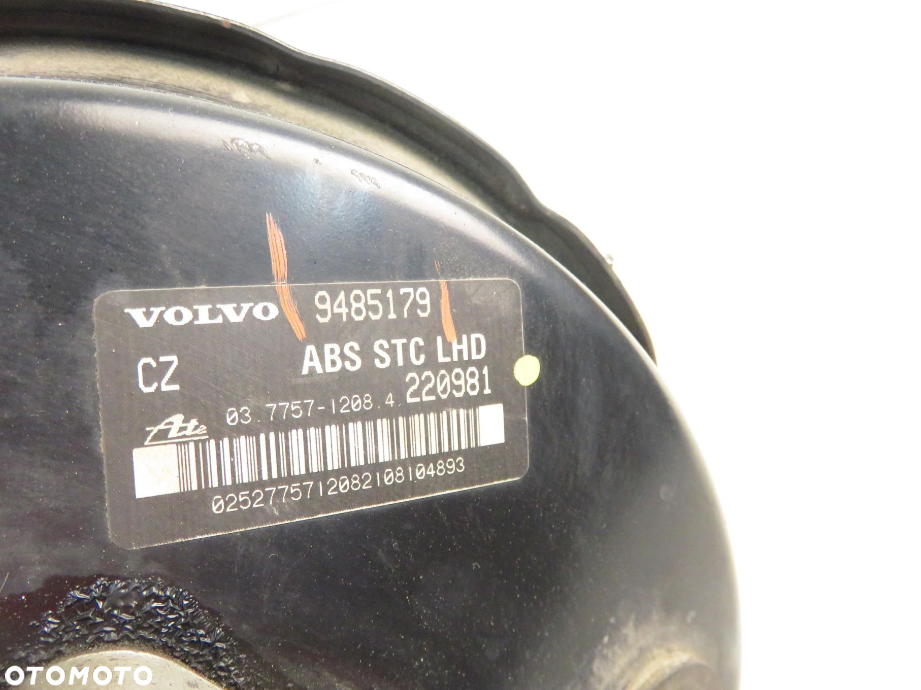 SERWO VOLVO S80 I (TS, XY) 2.0 T - B 5204 T3 9485179 - 9
