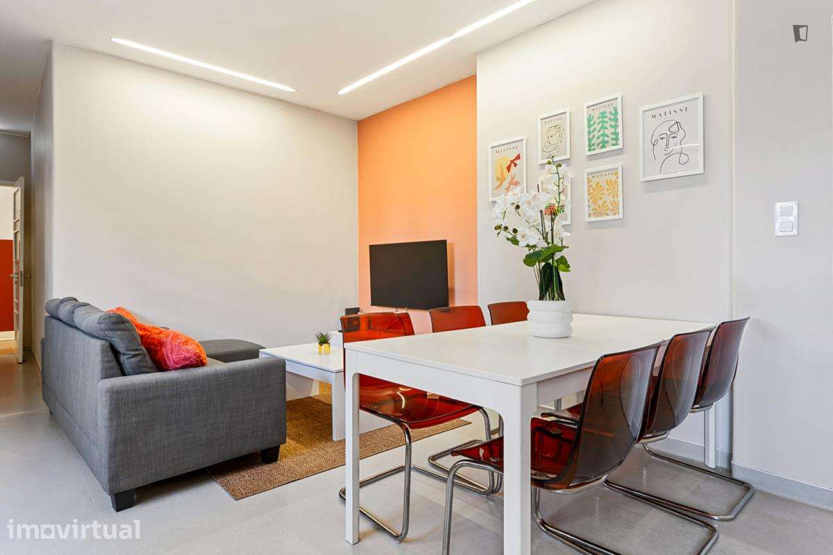 Quarto - localizado em Marquês de Pombal Lisbon - Grande imagem: 2/25