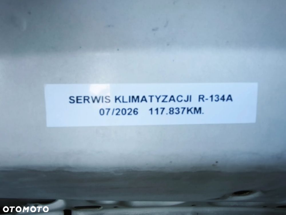 Kia Rio 1.4 L - 21